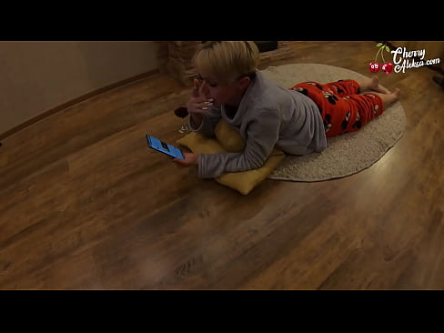 ❤️ Шалёная бландынка смокча велізарны член і падскоквае на ім - анальны сэкс ❤️❌ Порна відэа у нас ☑